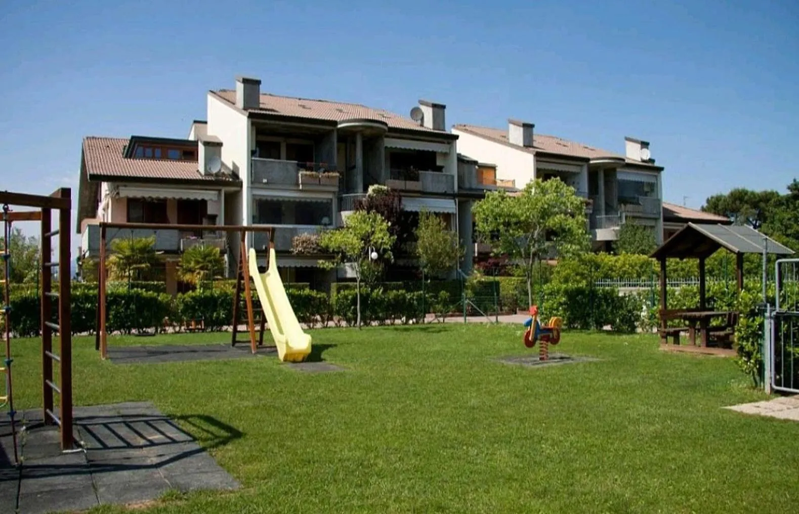 Orchidea Apt - 3 Piscine E Un Bar A 200M Dal Lago Desenzano del Garda Apartment