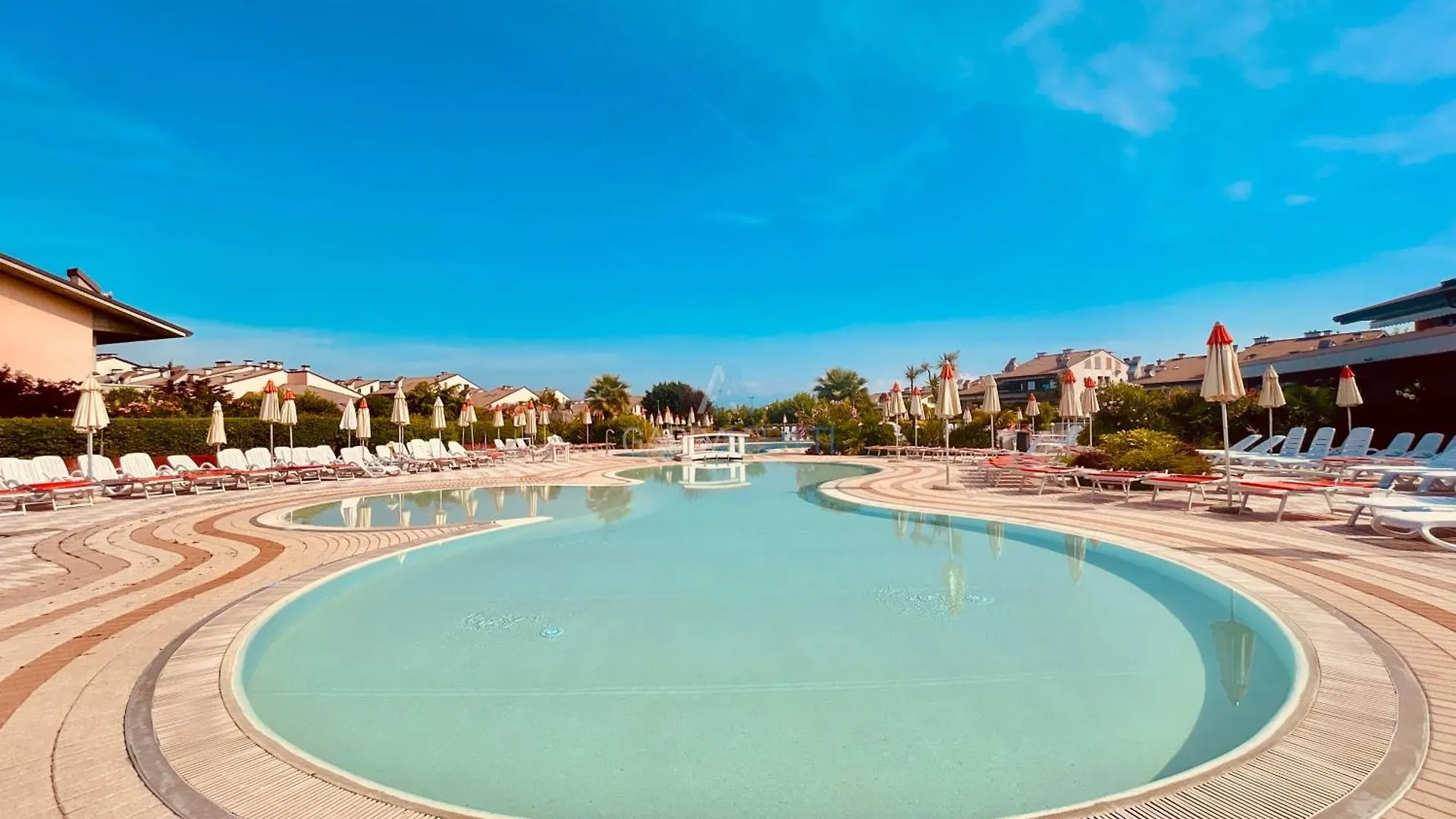 Apartment Orchidea Apt - 3 Piscine E Un Bar A 200M Dal Lago Desenzano del Garda