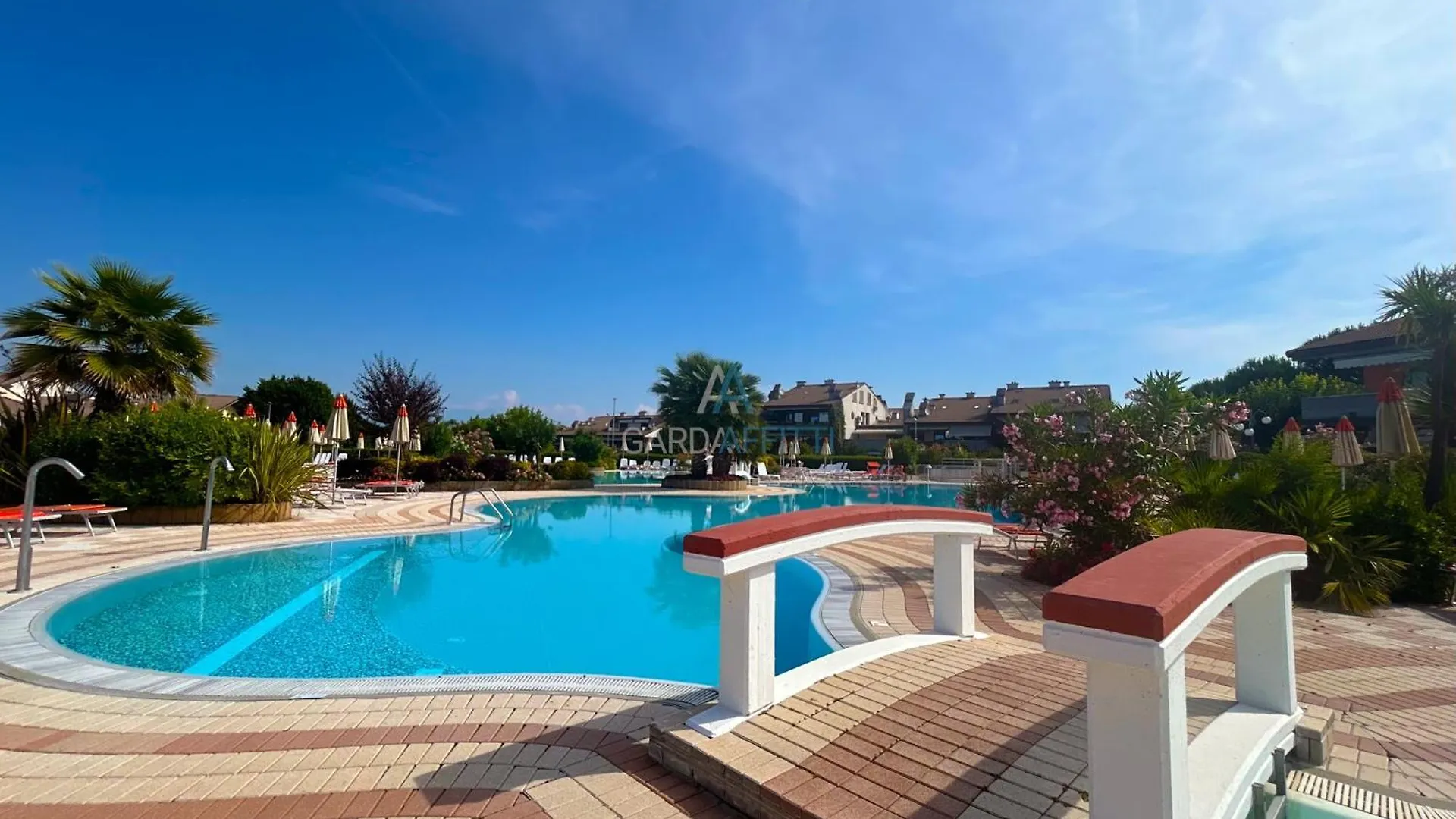 Orchidea Apt - 3 Piscine E Un Bar A 200M Dal Lago Desenzano del Garda Italy
